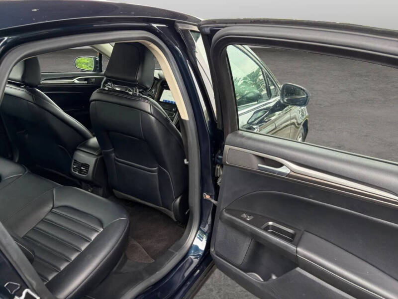 2020 Ford Fusion SEL