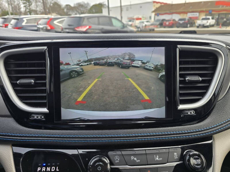 2021 Chrysler Pacifica Touring L