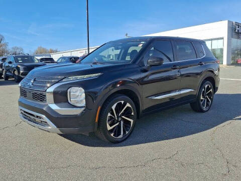 2022 Mitsubishi Outlander ES