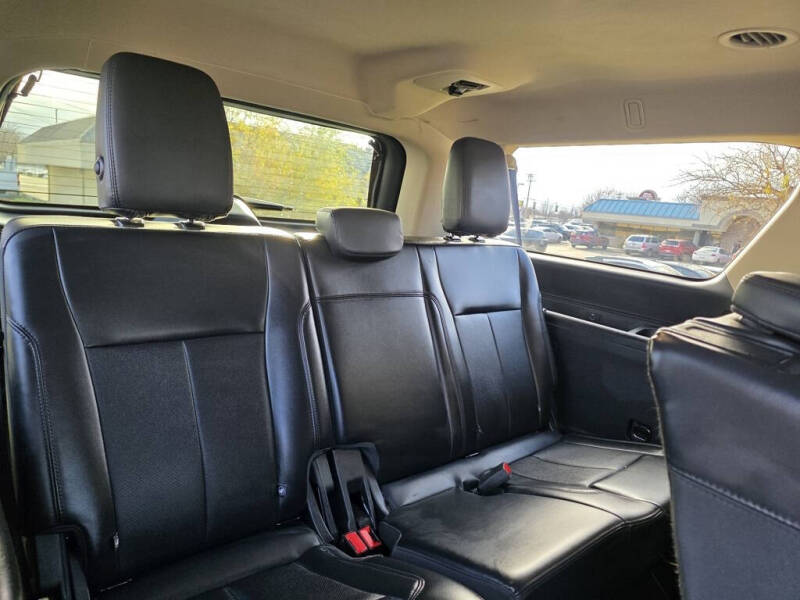 2023 Ford Expedition MAX XLT