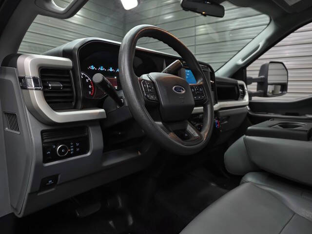 2023 Ford F-350 Super Duty XL
