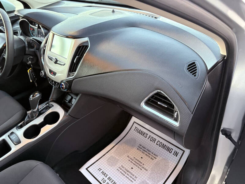 2018 Chevrolet Cruze LS Auto