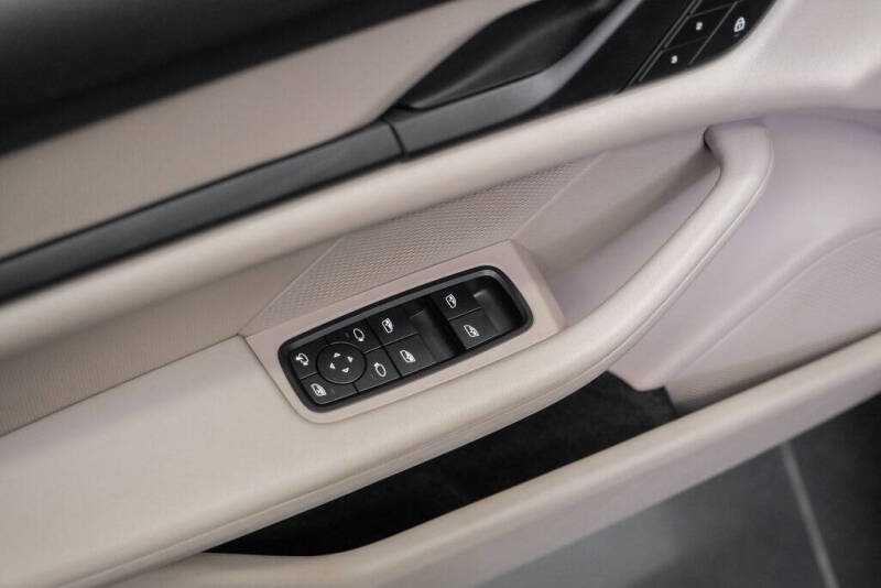 2022 Porsche Taycan 4S