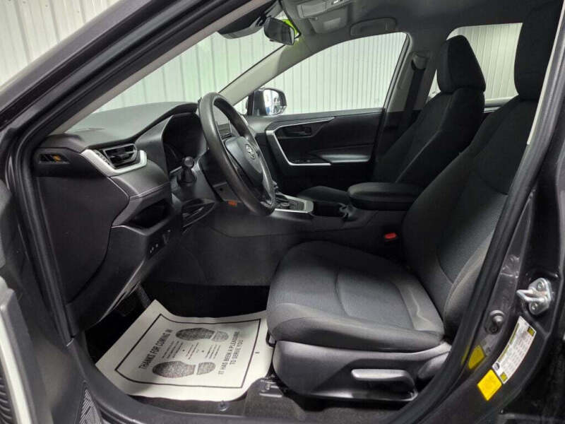 2023 Toyota RAV4 Hybrid LE