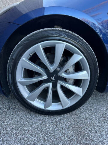 2019 Tesla Model 3 Long Range