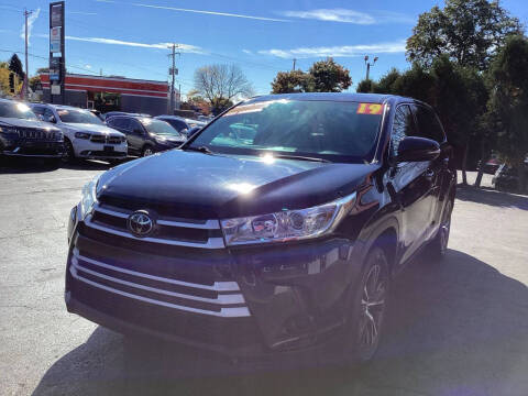 2019 Toyota Highlander LE