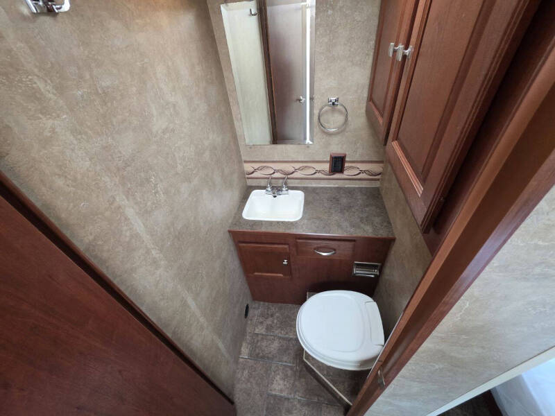 2013 Winnebago Vista