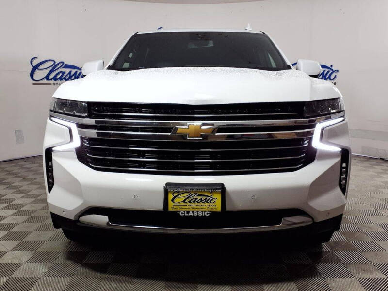 2023 Chevrolet Suburban LT