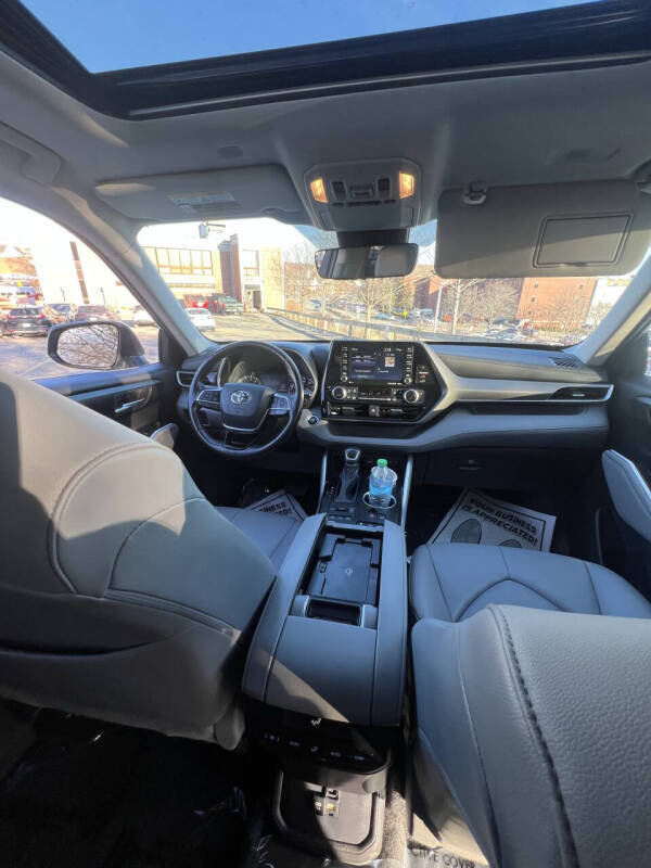 2020 Toyota Highlander XLE