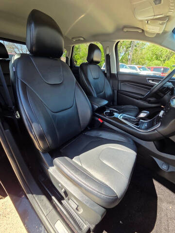 2017 Ford Edge Titanium