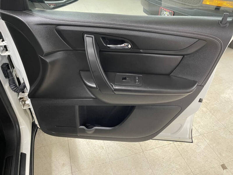 2015 GMC Acadia SLE-2