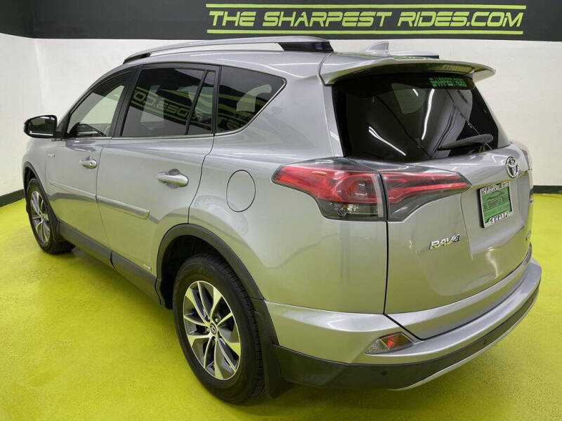 2017 Toyota RAV4 Hybrid XLE