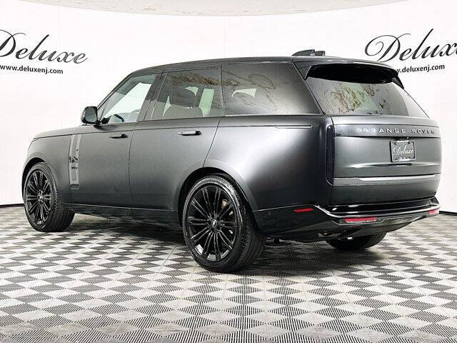2024 Land Rover Range Rover P530 SE