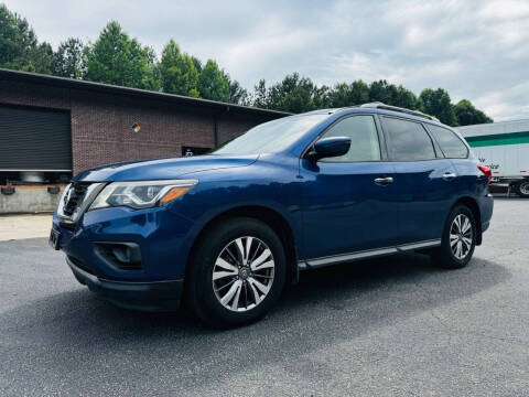 2018 Nissan Pathfinder SV