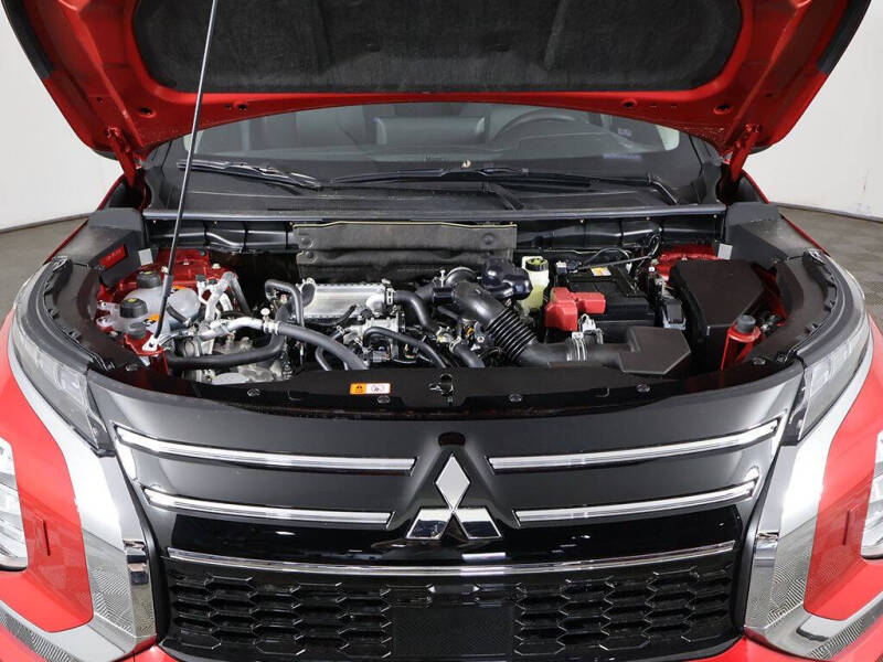 2026 Mitsubishi Outlander ES