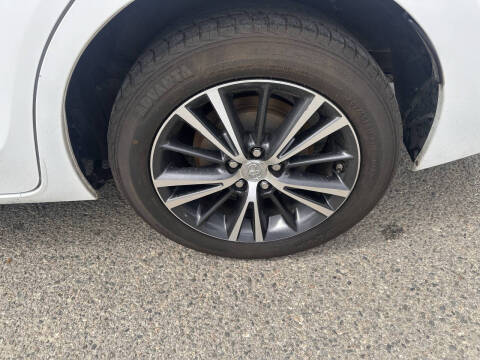 2016 Toyota Corolla LE Plus