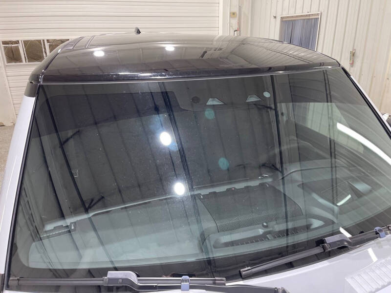 2022 Land Rover Defender 110 V8