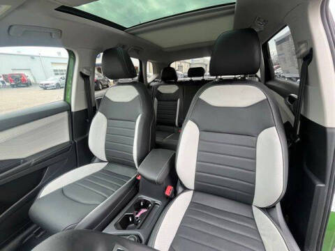 2026 Volkswagen Taos SEL 4Motion