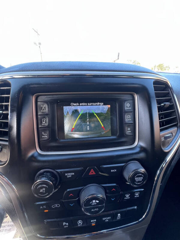 2017 Jeep Grand Cherokee Laredo