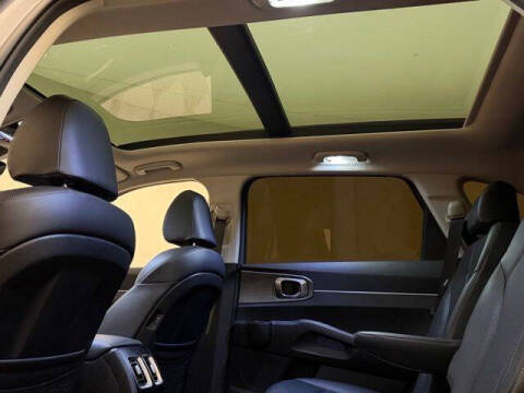 2025 Kia Sorento X-Line EX