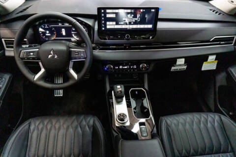 2025 Mitsubishi Outlander SEL