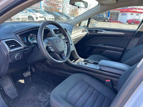 2018 Ford Fusion SE