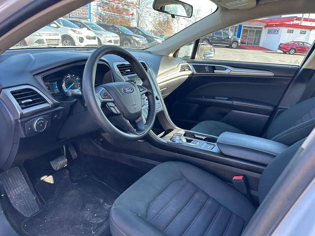 2018 Ford Fusion SE