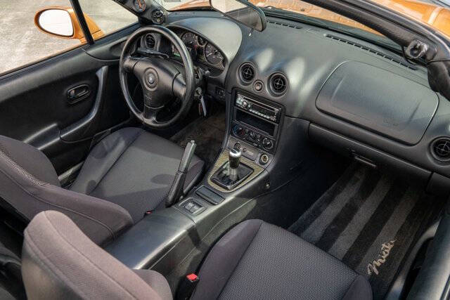 2000 Mazda MX-5 Miata 7