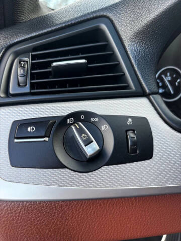 2013 BMW 5 Series 528i