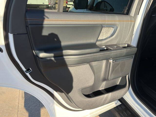 2025 Ford Expedition Tremor