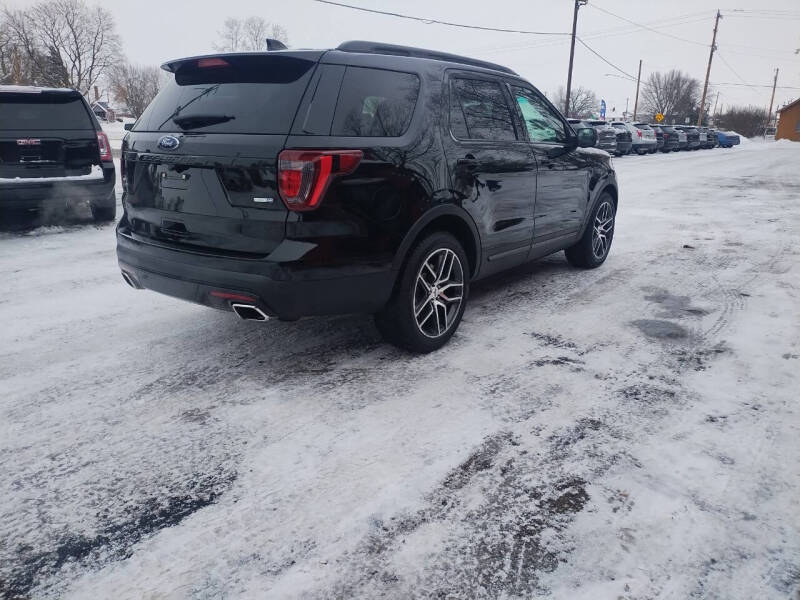 2017 Ford Explorer Sport