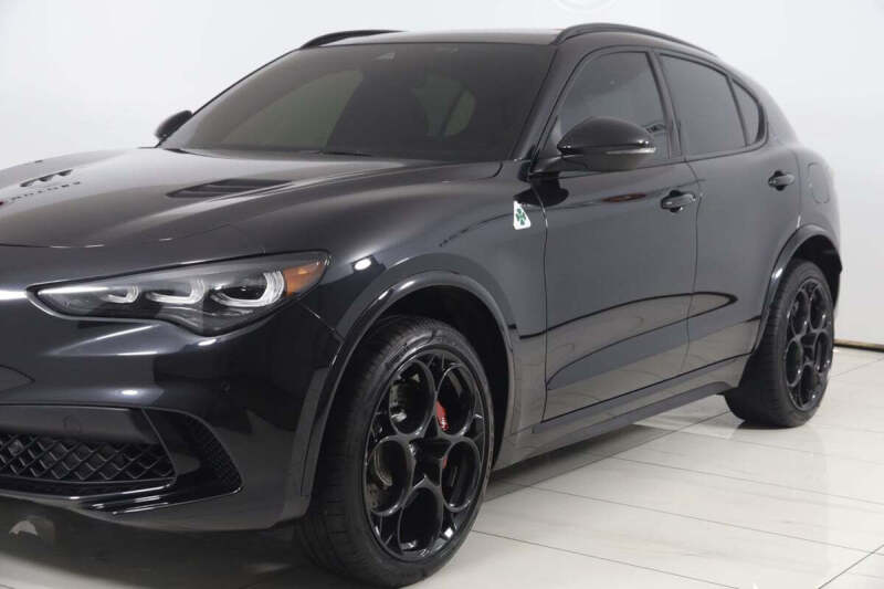 2024 Alfa Romeo Stelvio Quadrifoglio Carbon