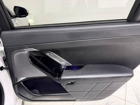 2023 BMW 7 Series 740i