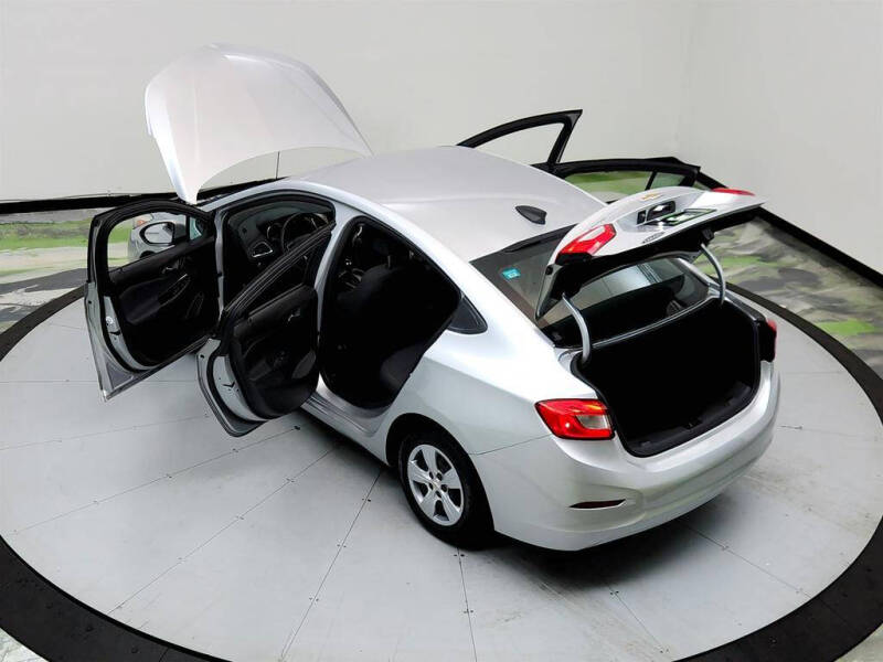 2018 Chevrolet Cruze LS Auto