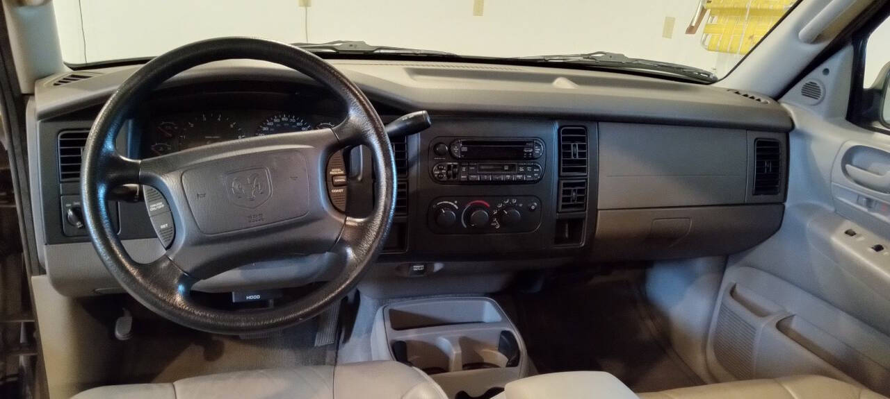 2002 Dodge Dakota 4