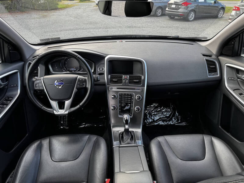 2016 Volvo XC60 T6 Drive-E