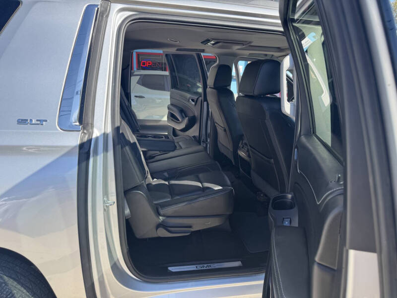 2017 GMC Yukon XL SLT