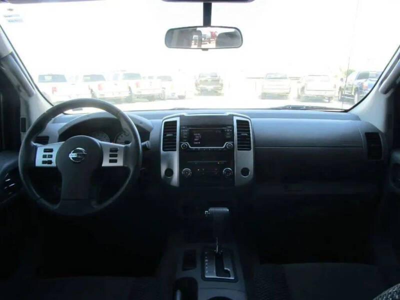 2016 Nissan Frontier Desert Runner