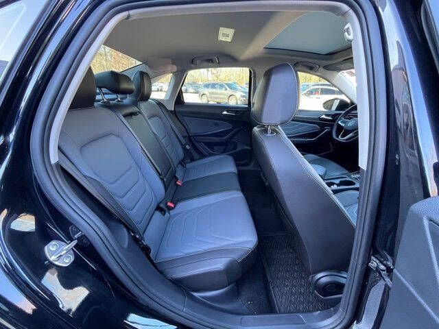 2025 Volkswagen Jetta SEL