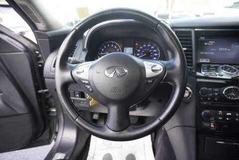 2015 Infiniti QX70