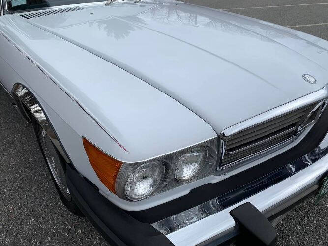 1986 Mercedes-Benz 560-Class 560 SL