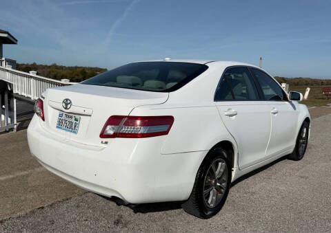 2011 Toyota Camry LE