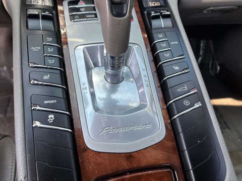 2011 Porsche Panamera