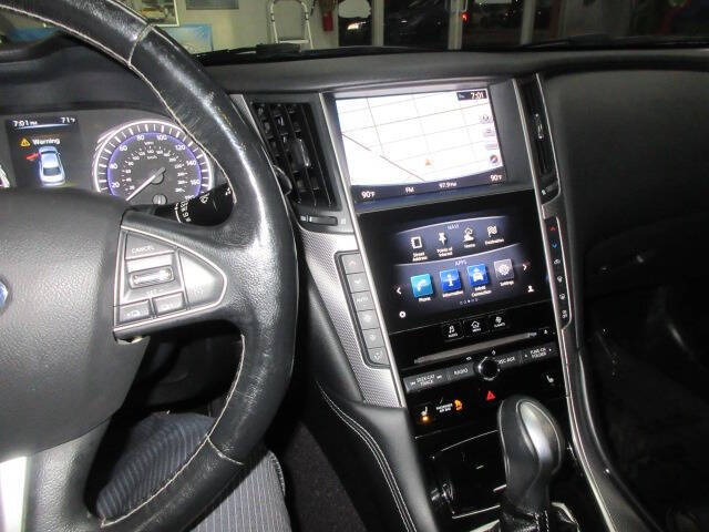 2015 Infiniti Q50 Premium