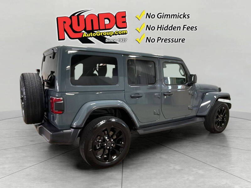 2025 Jeep Wrangler Sahara 4xe