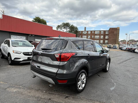 2019 Ford Escape SE