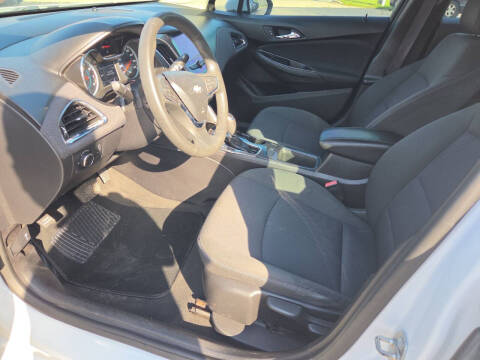 2017 Chevrolet Cruze LT Auto