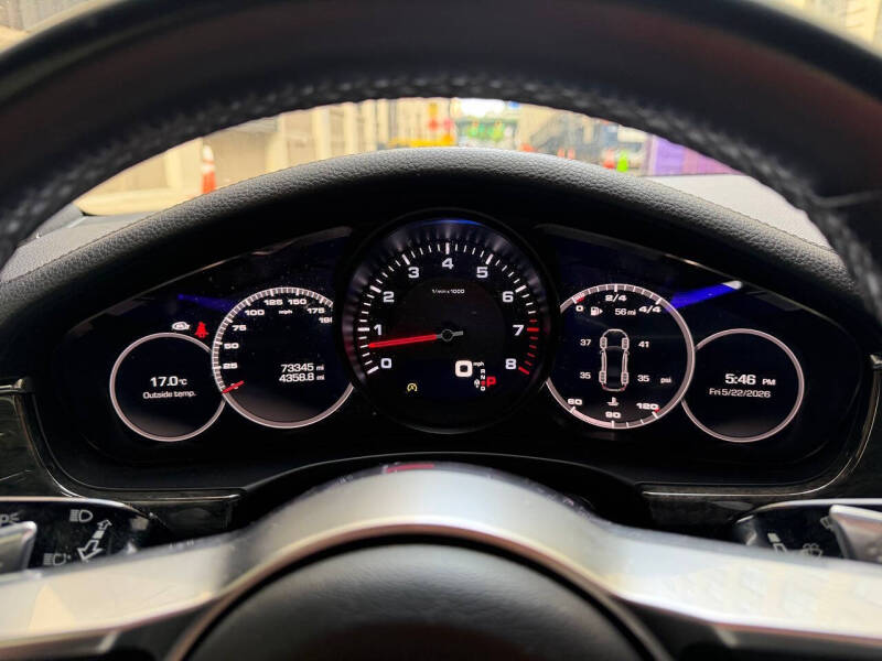 2018 Porsche Panamera 4