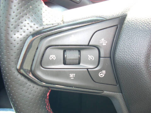 2025 Chevrolet Trax RS