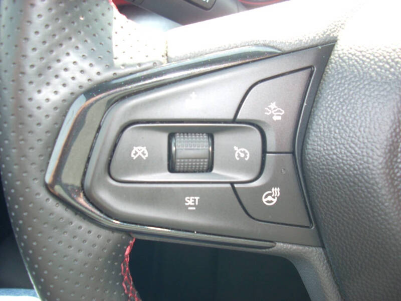 2025 Chevrolet Trax RS